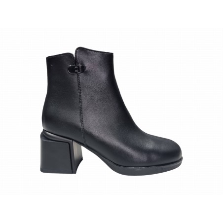 Czarne botki damskie na obcasie firmy Sandway 8820-1 - 1
