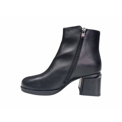 Czarne botki damskie na obcasie firmy Sandway 8820-1 - 3