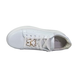 Damskie, skórzane sneakersy na platformie z misiem Vinceza 66641 białe - 6